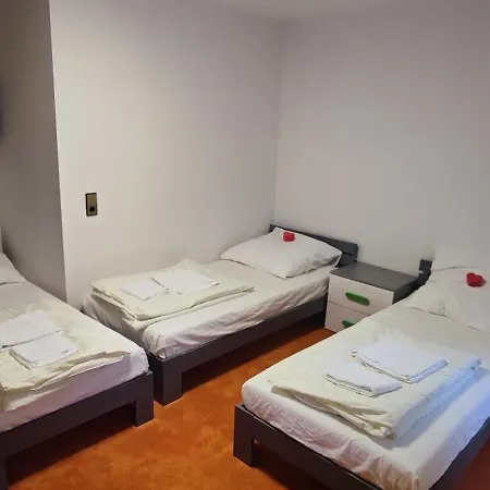 Apartament Monteurunterkunft *